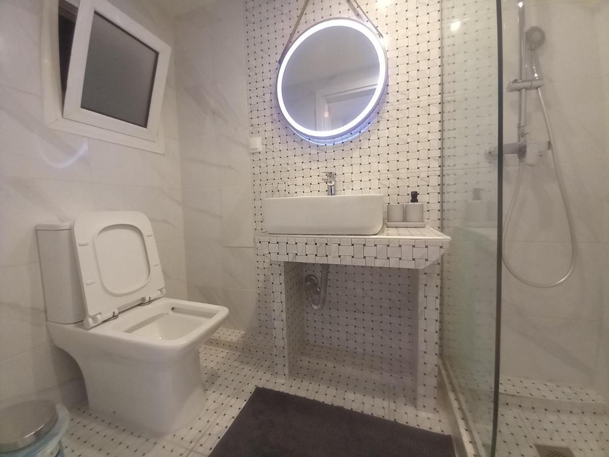 Appartement Apollonas - 1br Lux - Tsimiski Ladadika - Explore Center By Foot - Close To Aristotelous Square Thessaloniki